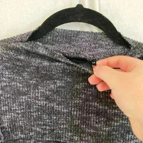 Out From Under Tripp Mock Cropped Top Urban Outfitters Gray Turtleneck Crop Top - Picture 4 of 5